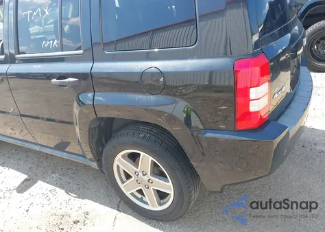 2008 Jeep Patriot Sport из США, поврежденный, VIN 1J8FF28W58D543970
